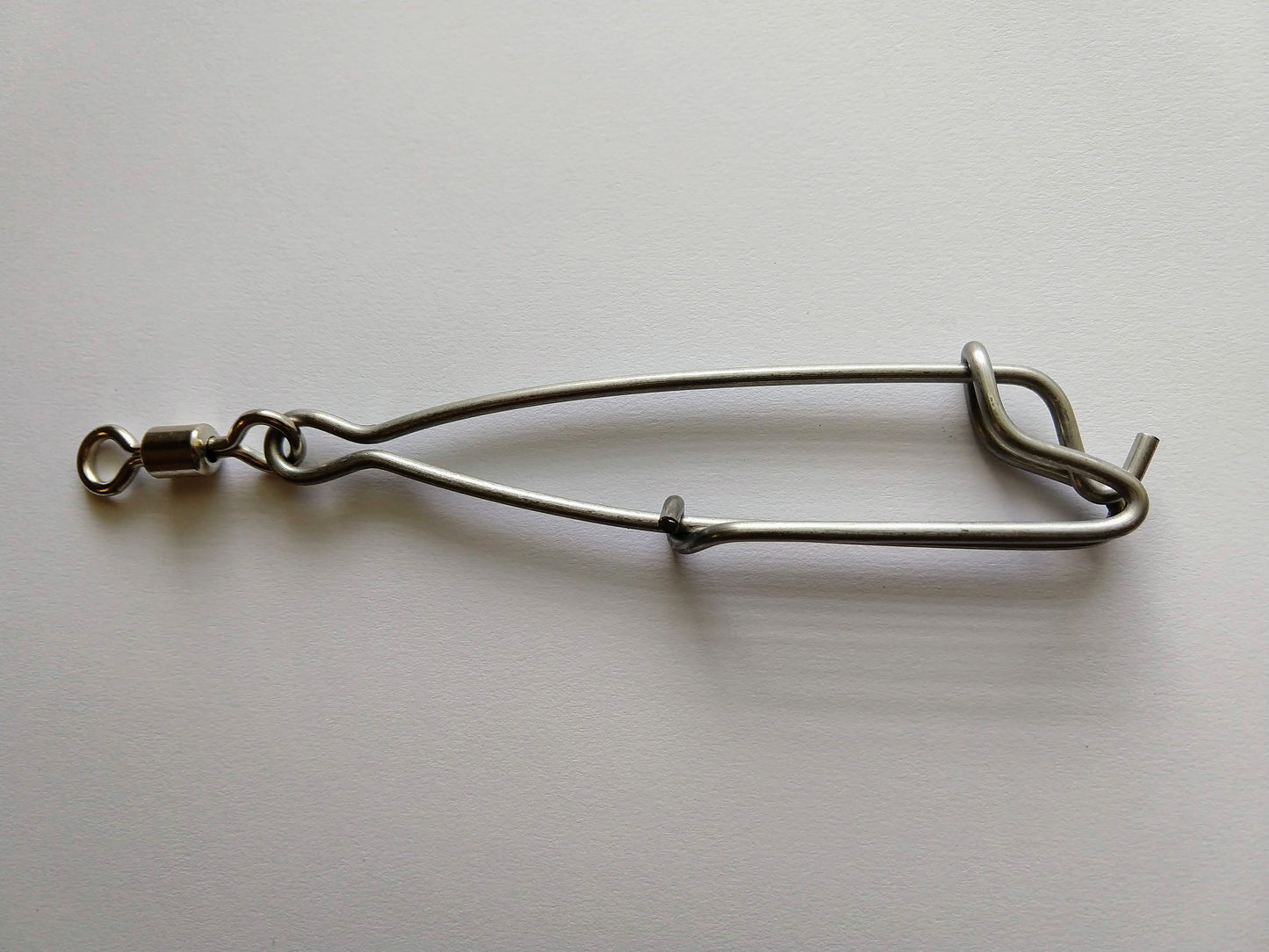 Max-Catch Leader Snap, Size 120-6/0 . 6/0 nickel-plated brass Rosco swivel. Sold 100pcs./bag.